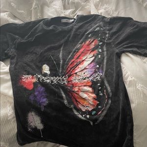 Adika oversized butterfly tshirt